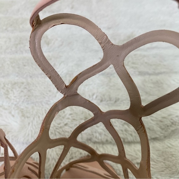 Steve Madden Neutral Beige Cutout Cage Strappy Heels Size 8.5 - Picture 10 of 14